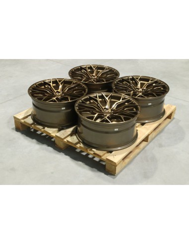 Set of CVR1 21x9,5 ET35 5x112 Brushed Bronze