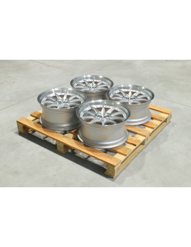 Set of JR41 18x8,5 ET15-35 BLANK Silver Machined Face