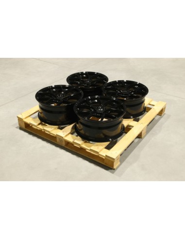 Set of SL01 18x8 ET40 5x114,3 Gloss Black