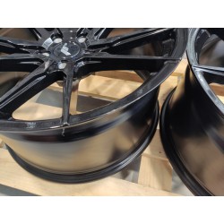 Set of JR21 20x10 ET20 + 20x11 ET25 5x114,3 Gloss Black 2
